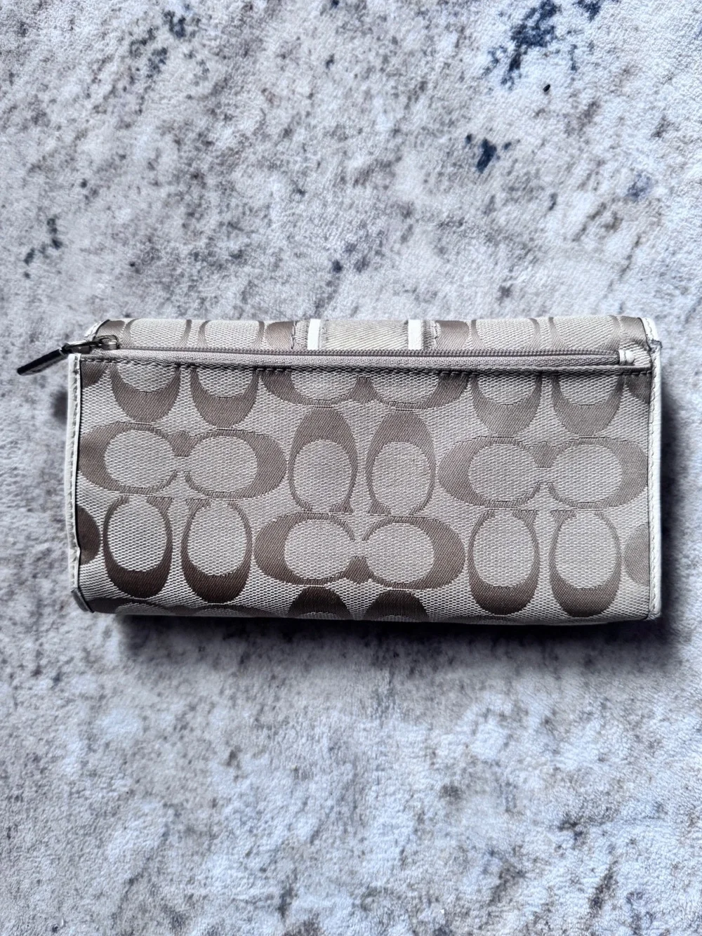 Coach signature C jacquard canvas wallet 🤎🩷